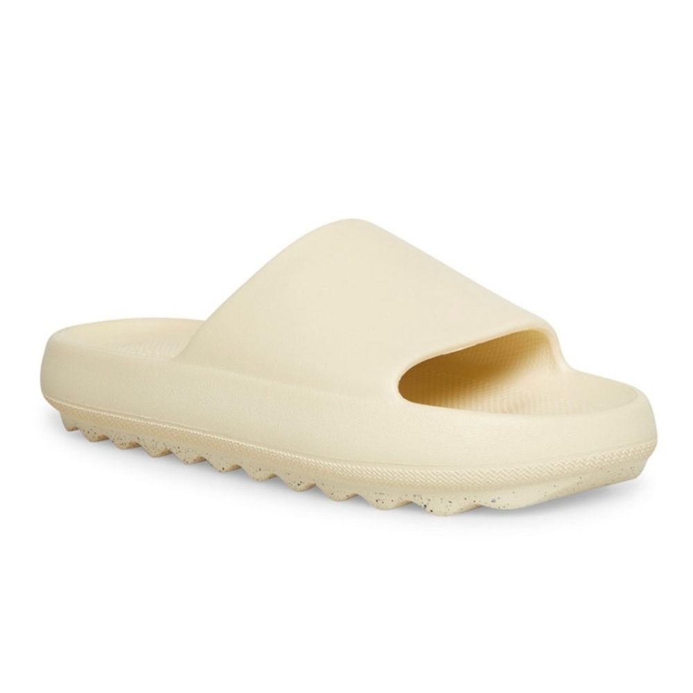 Cool Planet by Steve Madden slides